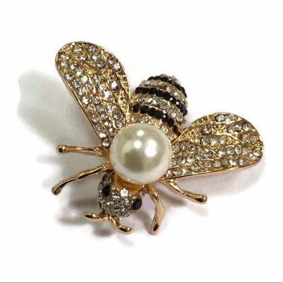 Jewelry - 💲3/15  Bee Brooch